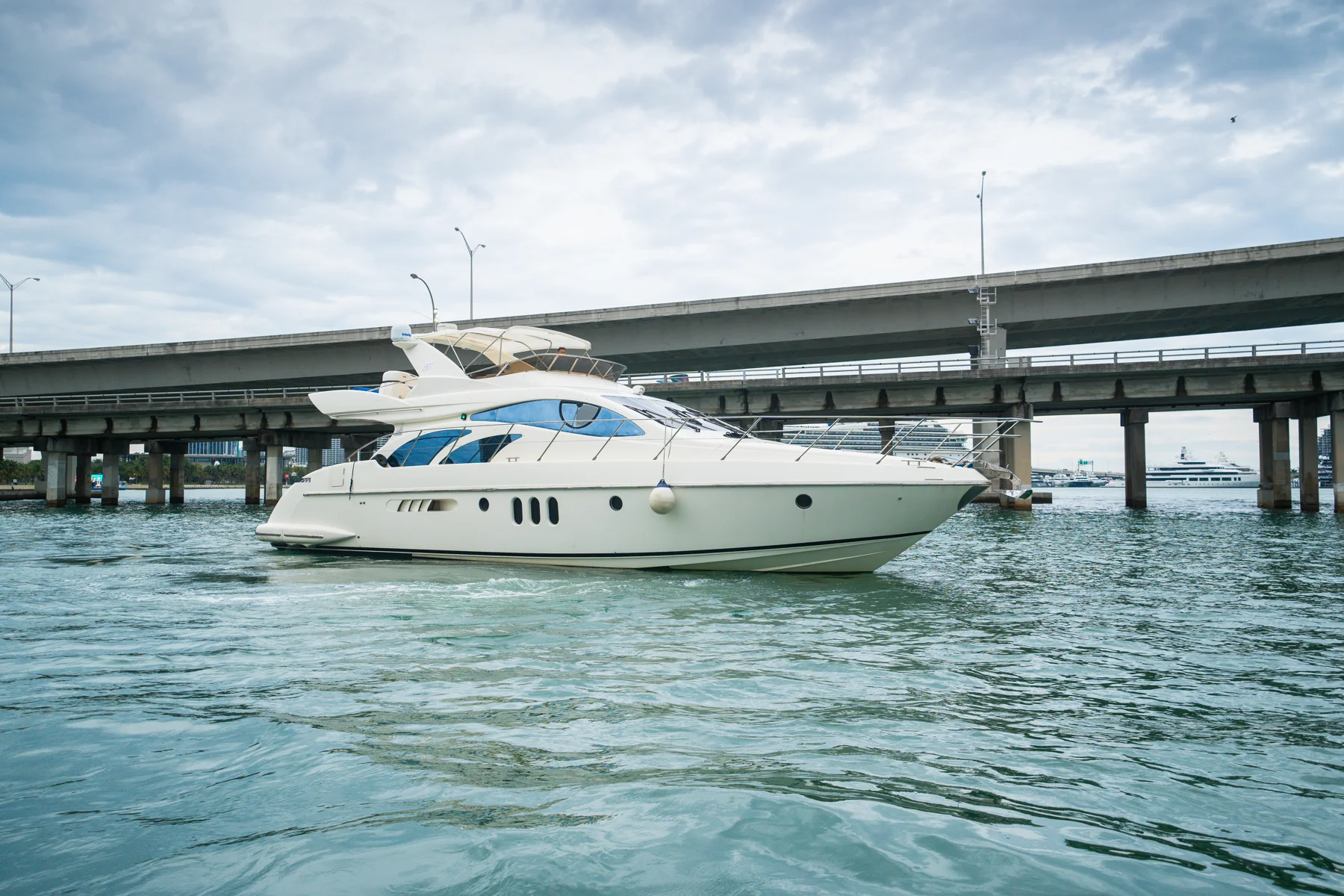 55’ Azimut — Hollywood charter in Hollywood — photo 1