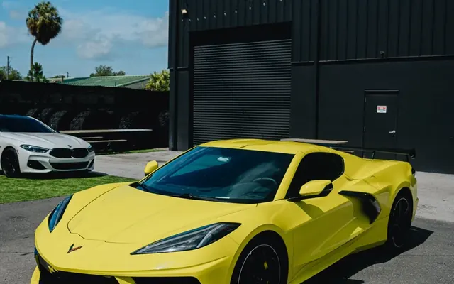Corvette C8